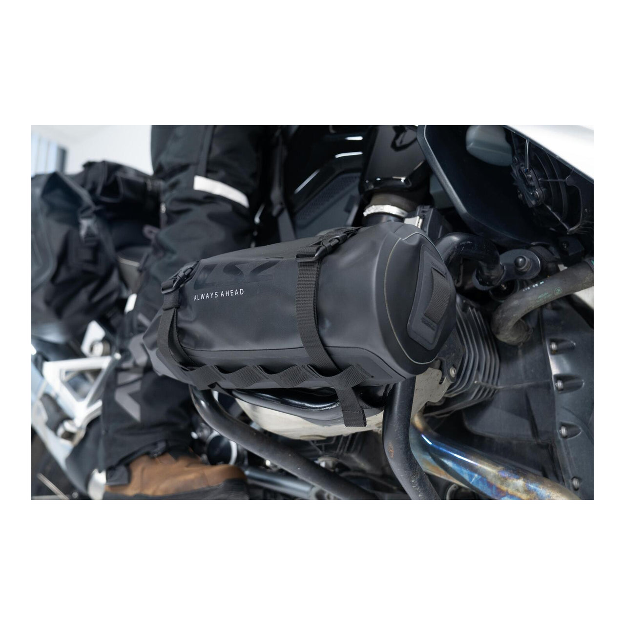 LS2 Move Ahead WP 4L Roll Bag
