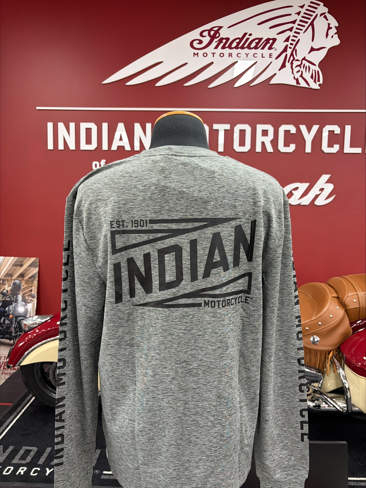 Indian Motorcyle Men's Long Sleeve Athlete Shirt Grey